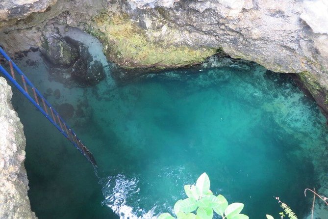 4. Negril Full-Day Guided / Sunset Tours 7miles Beach Blue Hole & Ricks Café - Seven Mile Beach: two hours to slow down