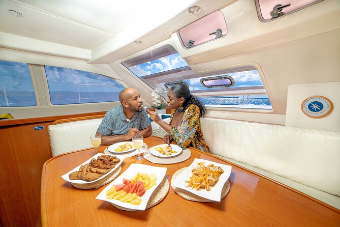 4hr Private Luxury Yacht with Snorkeling, DJ, Bar, Food - The open bar, food, and onboard party