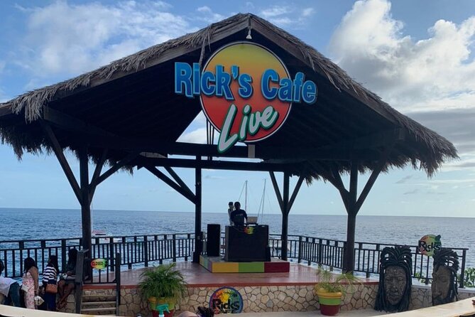 7 Mile Beach and Rick's Cafe in Negril from Montego Bay Private Tour - Key points at a glance