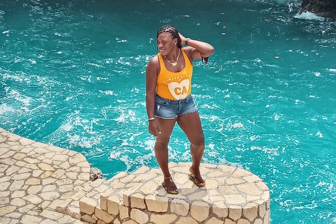 7 Mile Beach & Ricks Cafe with free Shopping experience - Should you book the Negril beach and Rick’s Cafe trip?