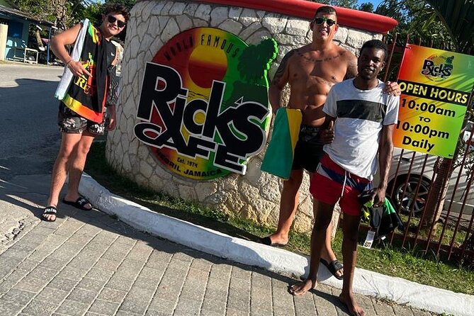 7 Miles Beach in Negril: Snorkeling, Boat Ride and Rick’s Cafe - Starting on Seven Miles Beach