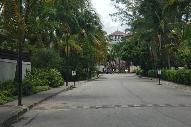 A "Private" Airport Transfer to any Resort in NEGRIL - What the ride does not include