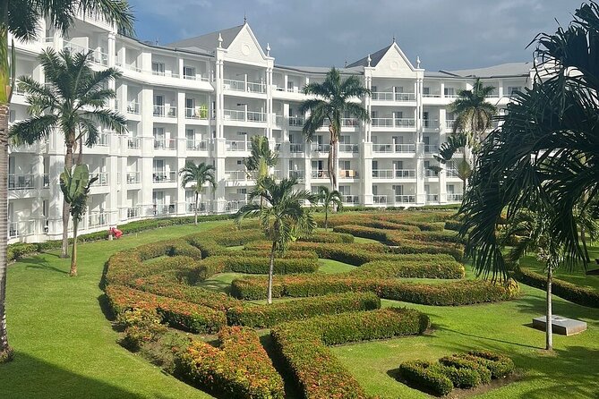A "Private" Airport Transfer to any Resort in Ocho Rios - What to know about comfort and participation