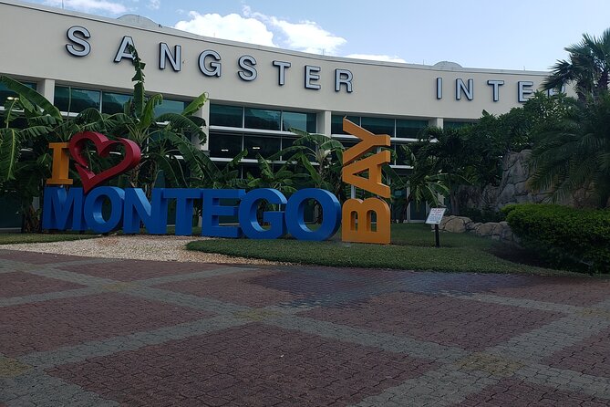A "Private" Airport Transfer to Grand Palladium Resort - Leaving Sangster Airport without the usual transfer hassle