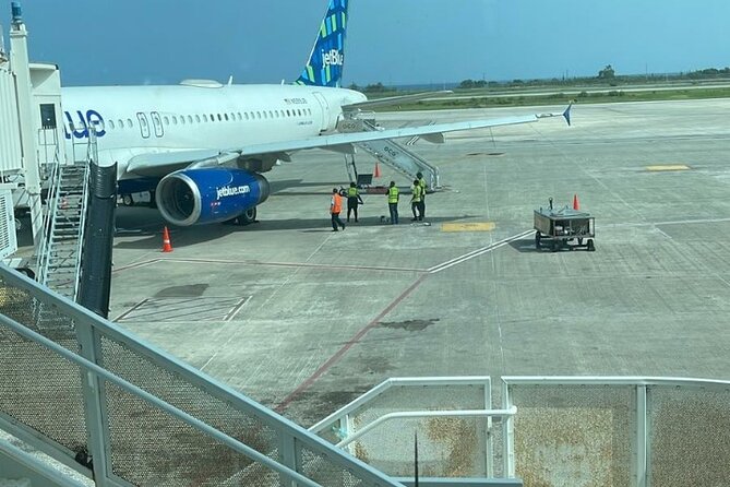 A "Private" Airport Transfer to Grand Palladium Resort - What I would expect on arrival