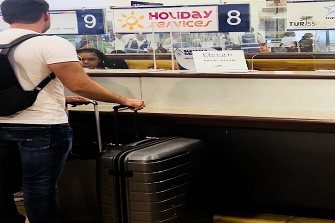 AirBnB/Hotel MBJ Airport Shuttle to all areas -one way/round trip - Booking details that prevent trouble