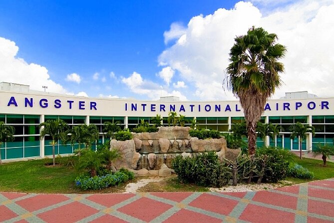 Airport Shuttle from Montego Bay (MBJ) to Hotel - Drivers who add a little local character