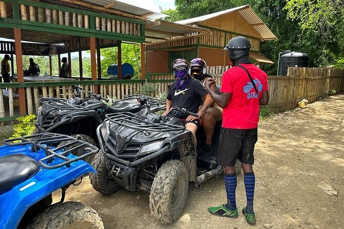 ATV, Ricks Cafe and 7 Mile Beach - The Ultimate 3!! - What the private format adds