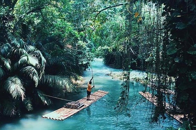 Authentic Jamaican Bamboo Rafting Tour from Montego Bay - What this Martha Brae rafting trip is really like