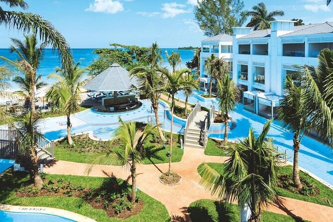 Azul Negril Resort Airport Transfer - The road to Negril, with local comments along the way