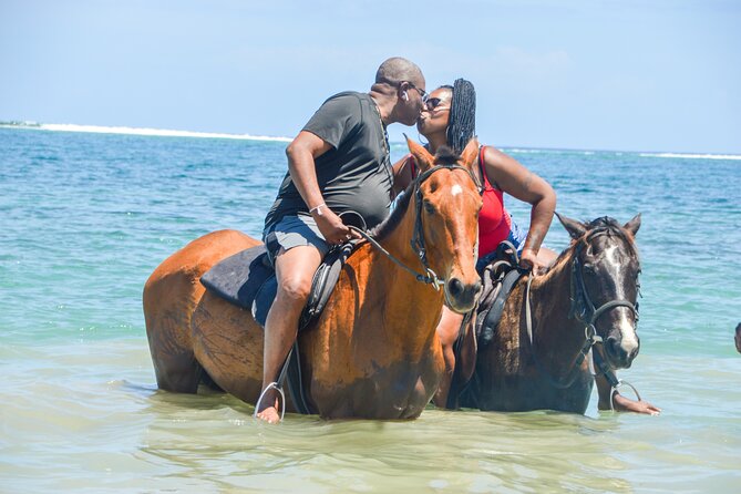 Bamboo Rafting and horseback - Who will enjoy this Jamaican excursion most?