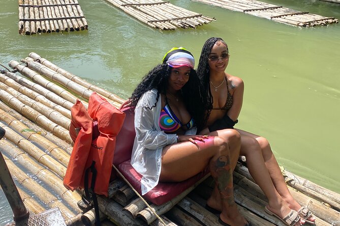 Bamboo Rafting Montego Bay - River scenery, photos, and the short turn at the pole