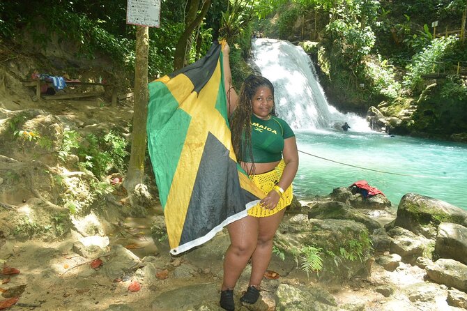 Blue Hole and Bamboo Rafting Ocho Rios - Who will enjoy this most