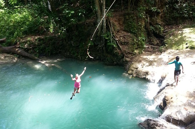 Blue Hole and Dunns River Falls from Falmouth - A realistic half-day schedule