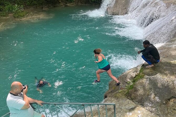 Blue Hole and Sightseeing Tour from Ocho Rios, Jamaica - Who will enjoy this Blue Hole tour?