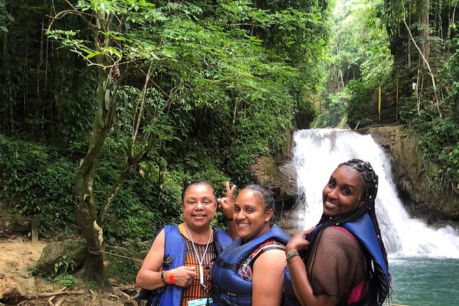 Blue Hole and Souvenir Shopping Ocho Rios (Transportation Only) - What the $50 Blue Hole outing really includes