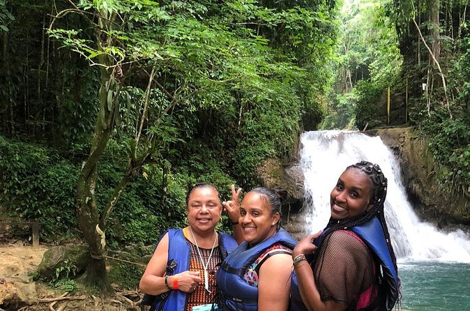 Blue Hole and Souvenir Shopping Ocho Rios (Transportation Only) - What to bring and what to budget