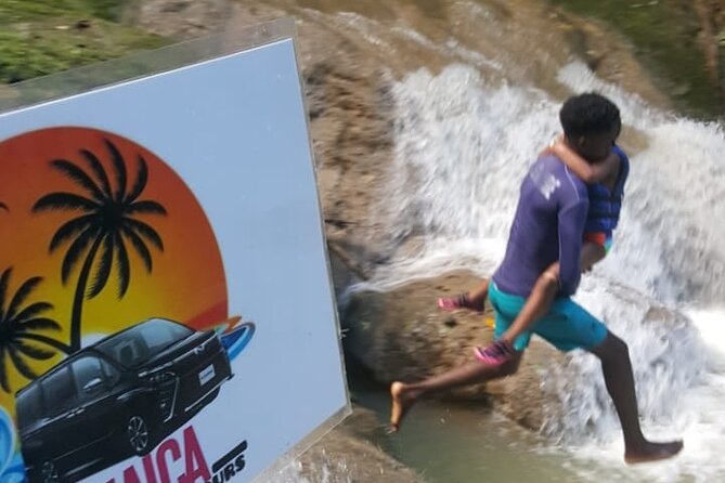 Blue Hole/ Dunn's River Falls & Luminous Lagoon (Glistening water) 3 in 1 combo - Who gets the best value from this tour