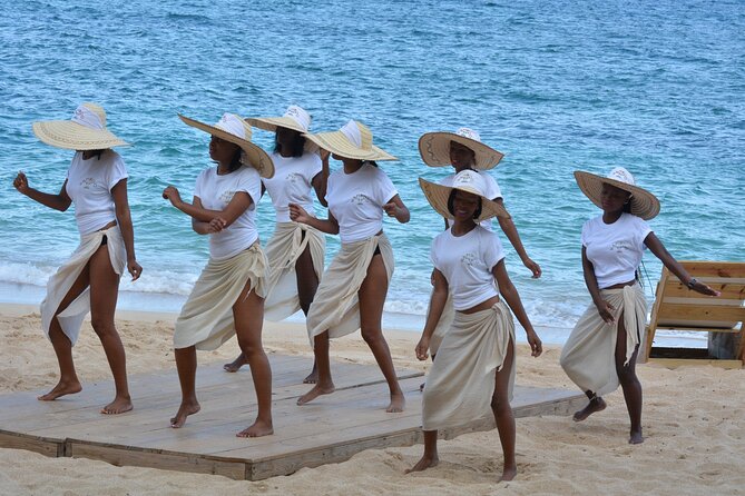 Blue Hole, Dunn's River Falls + Lunch & Cocktails at Bamboo Beach - What to pack for a wet, active day