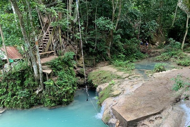 Blue Hole & Dunn's River Falls with Lunch from Negril - A small group helps, but it cannot erase the distance