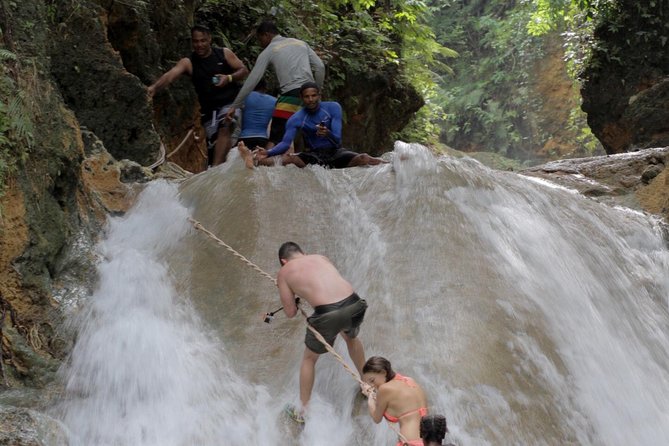 Blue Hole & Dunn's River Falls with Lunch from Negril - What the $140 price really covers