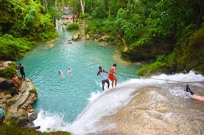 Blue Hole Falls & White River Tubing from Falmouth Jamaica - White River tubing, a slower way to spend the afternoon