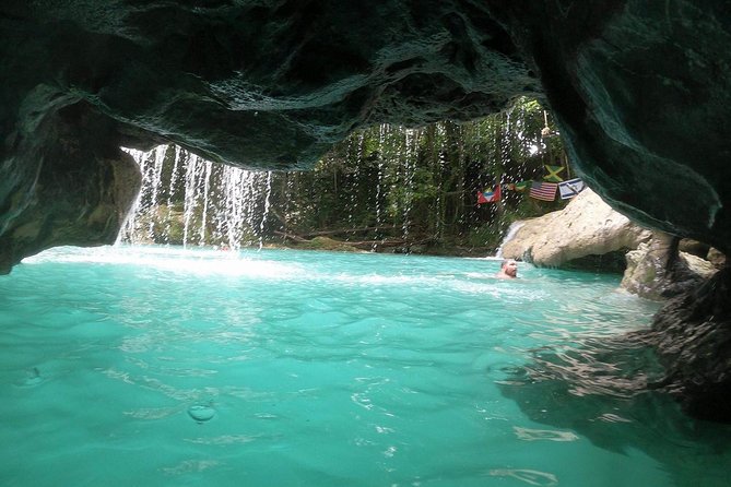 Blue Hole & Jamaica Sightseen Tour Included Transportation - Key Points to Know Before You Go