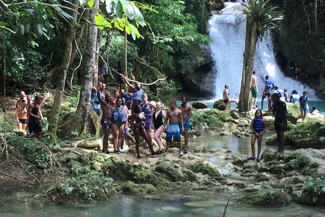 Blue Hole Jamaica Transportation Only - Why the Private Vehicle Matters