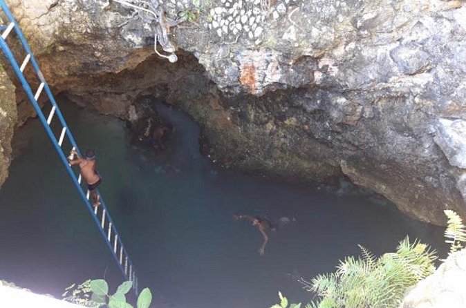 Blue Hole Mineral Spring and Rick's Cafe - Who will enjoy this most