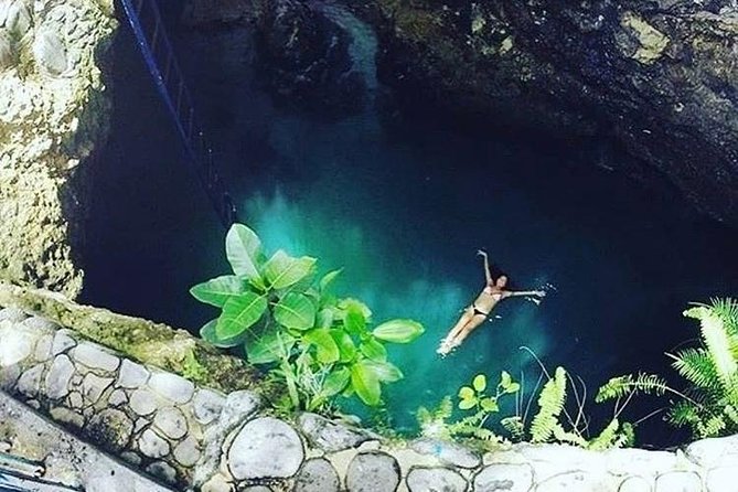 Blue Hole Mineral Spring and Ricks Cafe Private Tour - Is $160 per person a fair price?