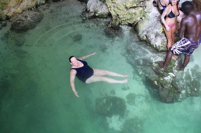 Blue Hole Mineral Spring plus Weed Farm Combo Tour with Transportation - Food and facilities make the stop easier