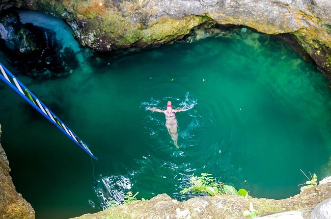 Blue Hole Mineral Spring, Ricks Cafe, 7 Mile Beach and Shopping Private Tour - Who Will Enjoy This Negril Day Most?