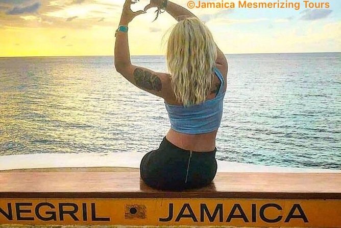 Blue Hole Mineral Spring, Seven Mile Beach, Ricks Cafe/ Shopping Private Tour - Why this private Montego Bay to Negril day works