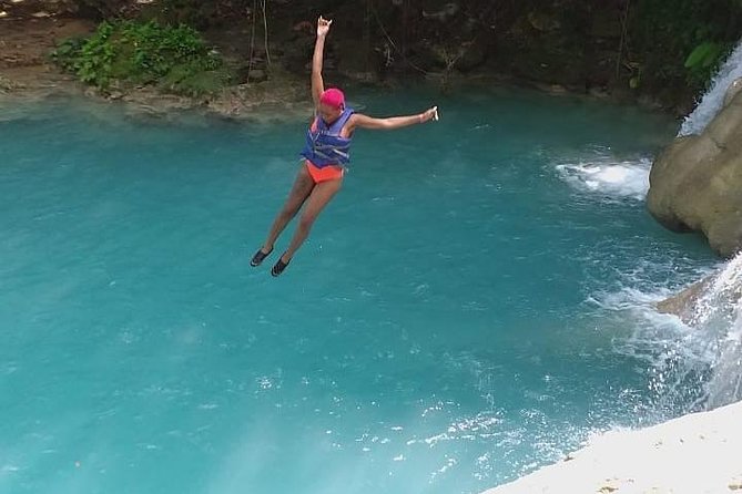 Blue Hole Secret Falls and River Tubing Private Tour - What the two-hour Blue Hole visit feels like