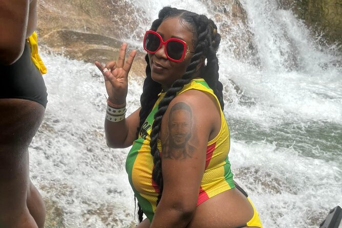 Blue Hole Secret Falls and River Tubing Private Tour - Why private transport changes the day