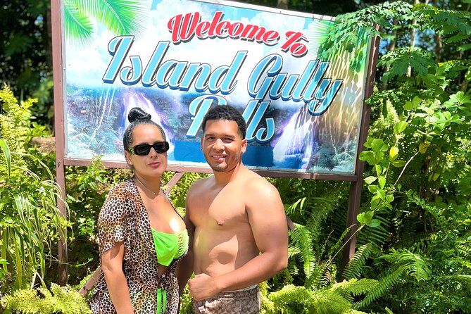 Blue Hole Waterfalls and Bamboo Rafting with Transportation - Small details that make the day easier