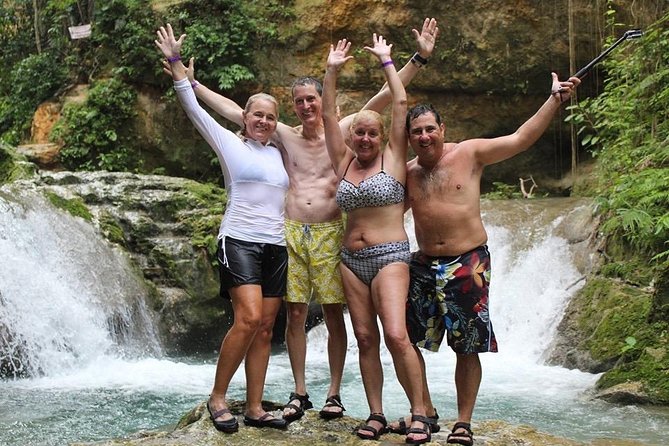 Blue Hole waterfalls from Runaway bay - How private transportation changes the day