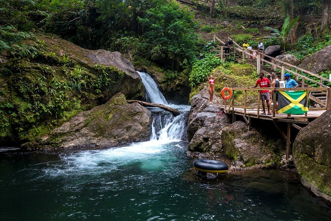 Blue Mountain Highlights - Picnic-style lunch and a Calabash village