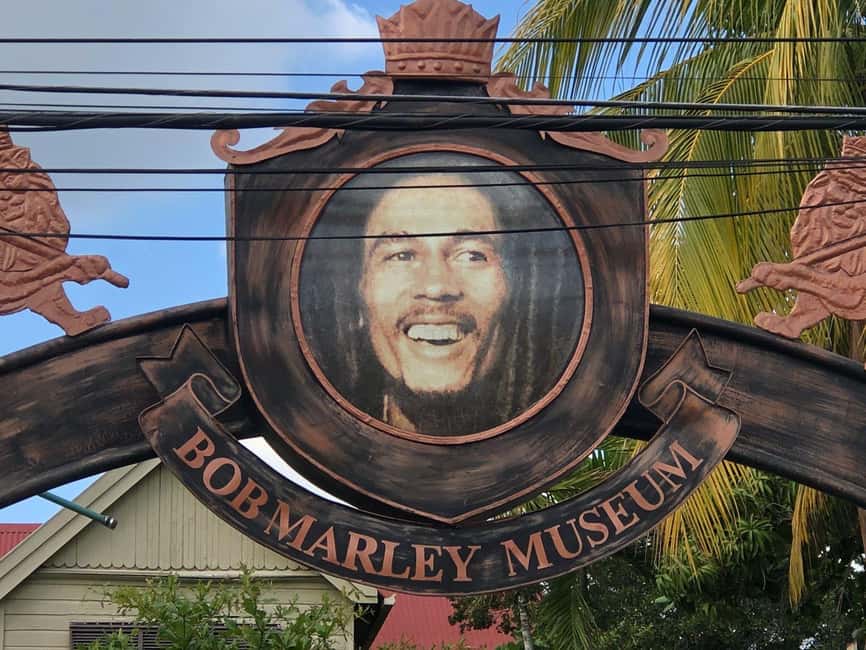 Bob marley 9 Miles & Dunns River Tour from Ocho Rios - Nine Mile and Bob Marley’s childhood home