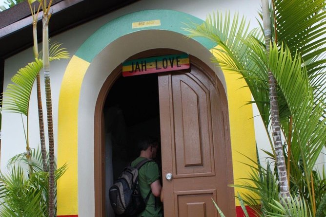 Bob Marley Mausoleum Tour from Ocho Rios - Arriving at Bob Marley’s birthplace