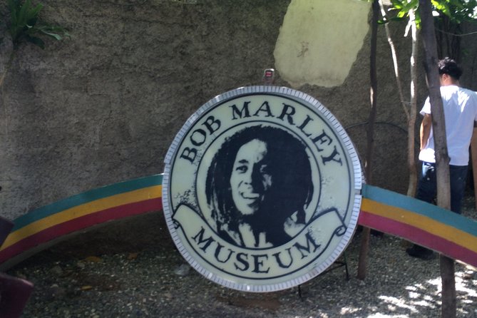 Bob Marley Museum Admission & Tour from Ocho Rios - The 1978 hologram and the museum Theatre