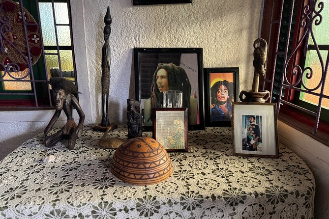 Bob Marley Nine Mile Tour - Gift shop time and what it adds