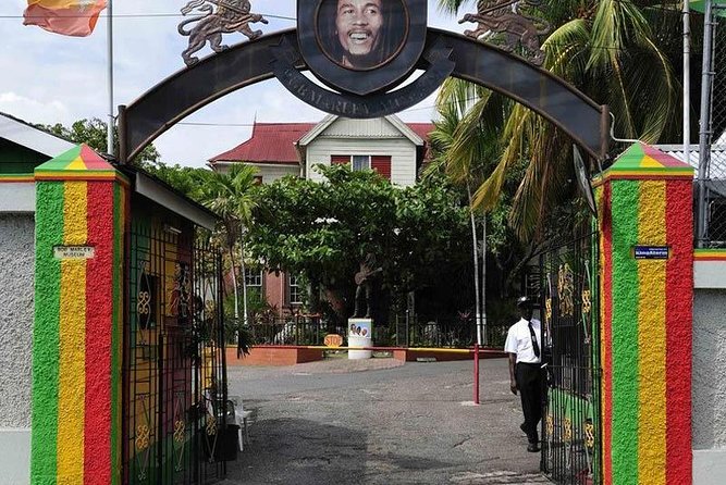 Bob Marley Nine Mile Tour from Ocho Rios - Timing, clothing, and practical details