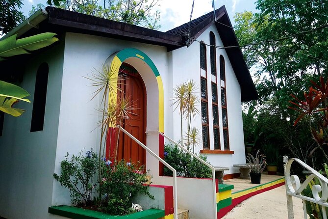 Bob Marley Nine Miles, sightseeing and local food and fruit stop - What $125 includes and what it leaves out