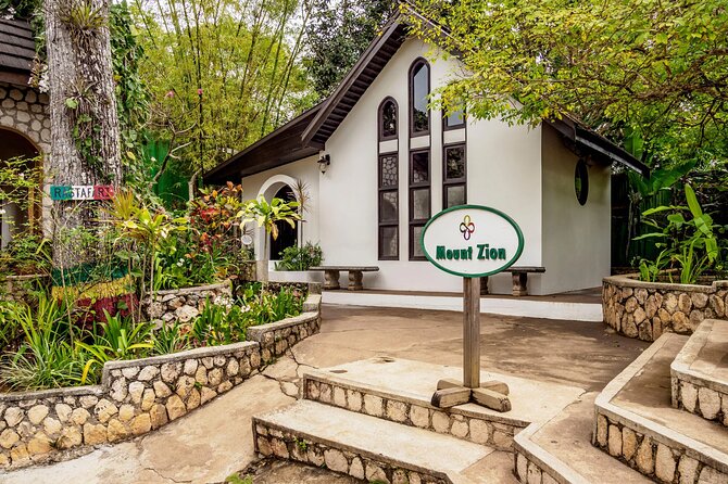 Bob Marley Nine Miles, sightseeing and local food and fruit stop - Entering Bob Marley’s childhood home