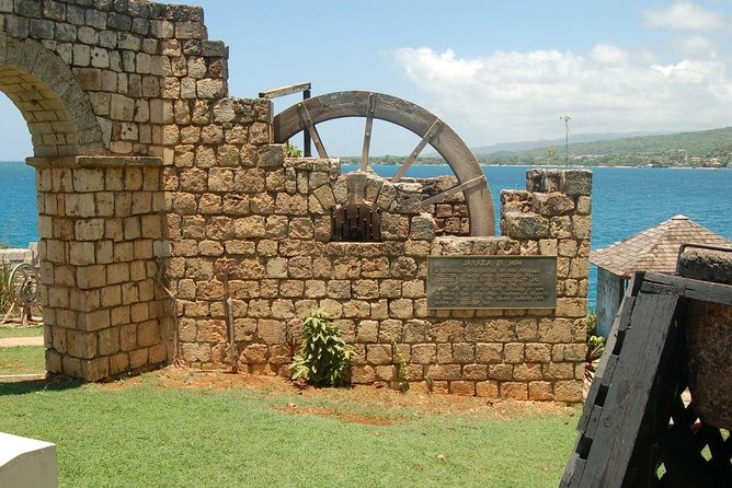 Bob Marley's Nine Mile Day-Trip with Admission & Guided Tour from Falmouth - What the $135 price really covers