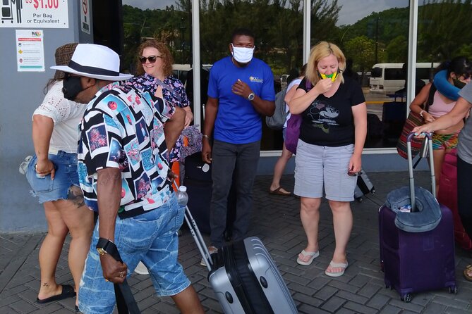 Breathless & Secrets Airport Transfer - Leaving Sangster Airport without the usual fuss