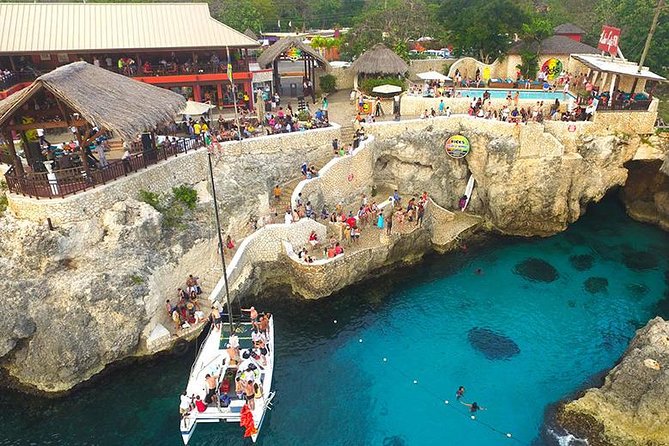 Catamaran Cruise Full Day Tour to Reef, Caves and Negril Beach - The real shape of the Ocho Rios to Negril day