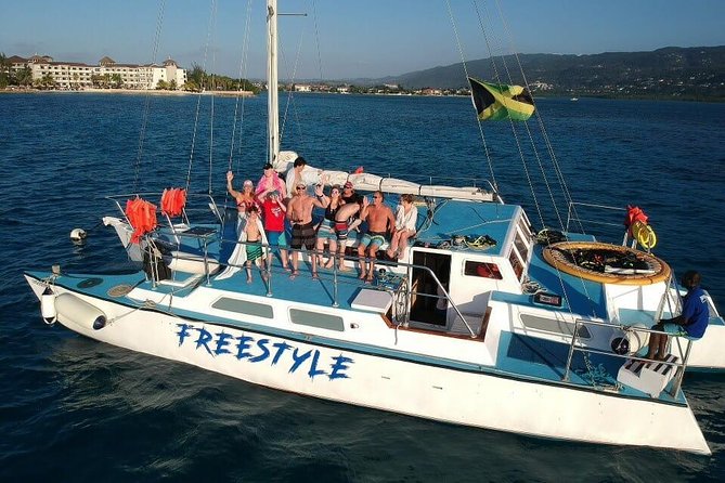 Catamaran, snorkeling & Dunn's River Falls - Quick photo stops at Rose Hall and Columbus Park