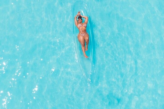 Clear Kayak Photoshoot in Montego Bay (Single) - What happens during the 30-minute beach session